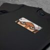Crna majica sa vezom inspirisana One Piece anime serijalom, sa motivom Trafalgar D. Water Law