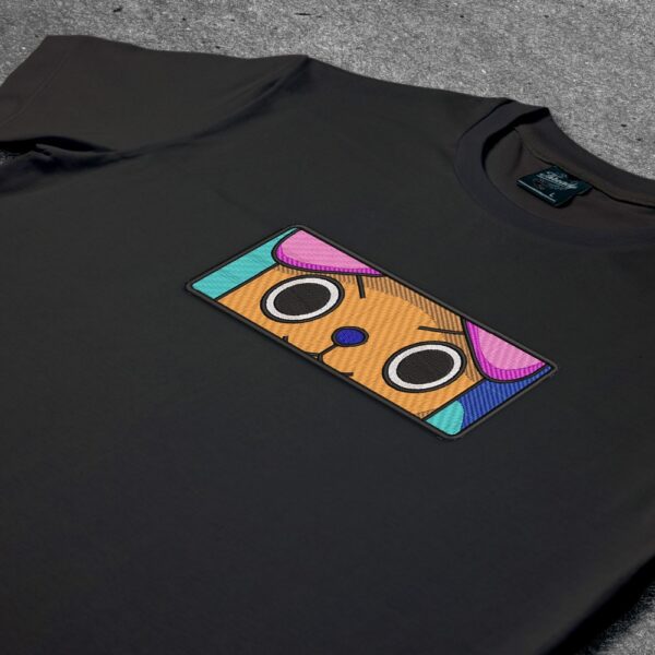 Crna majica sa vezom inspirisana One Piece anime serijalom, sa motivom Tony Tony Chopper